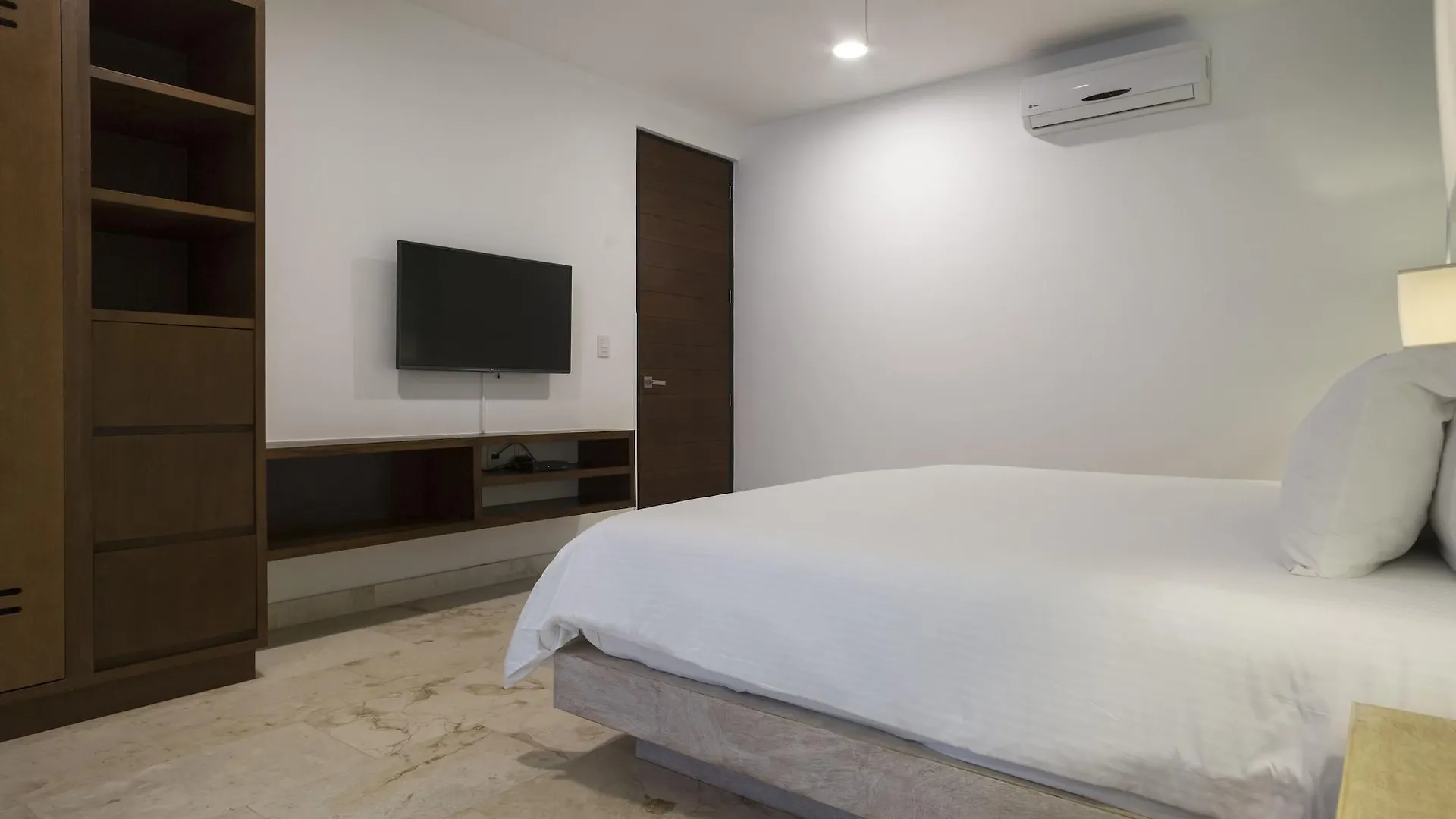 Anah Suites 신데 델 카르멘 아파트호텔
